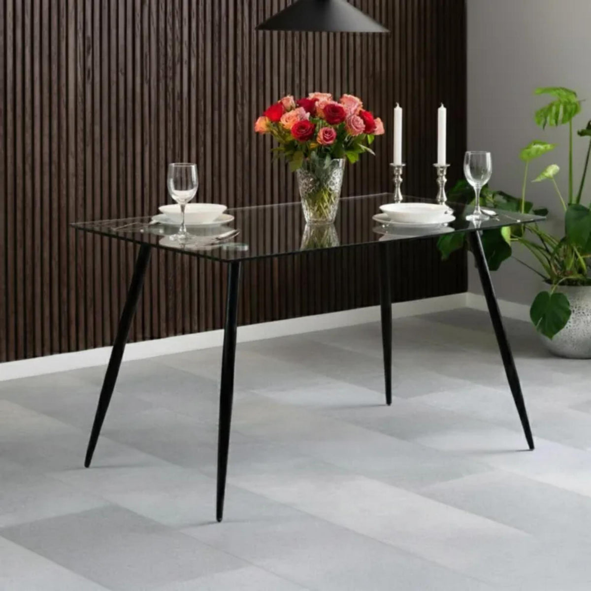 DINING TABLE WITH ADJUSTABLE FEET-DT010