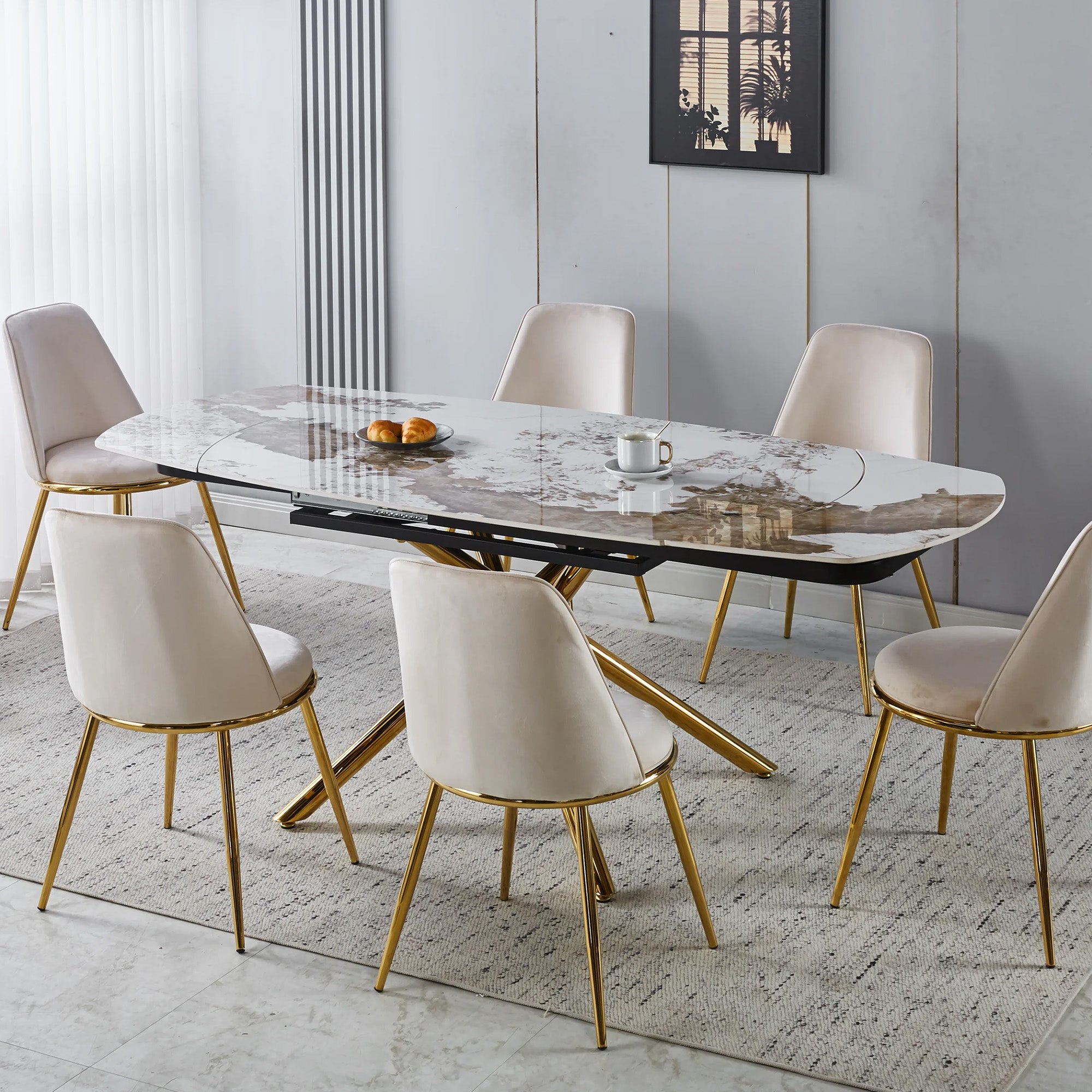 Flexible and Extendable Dining Table