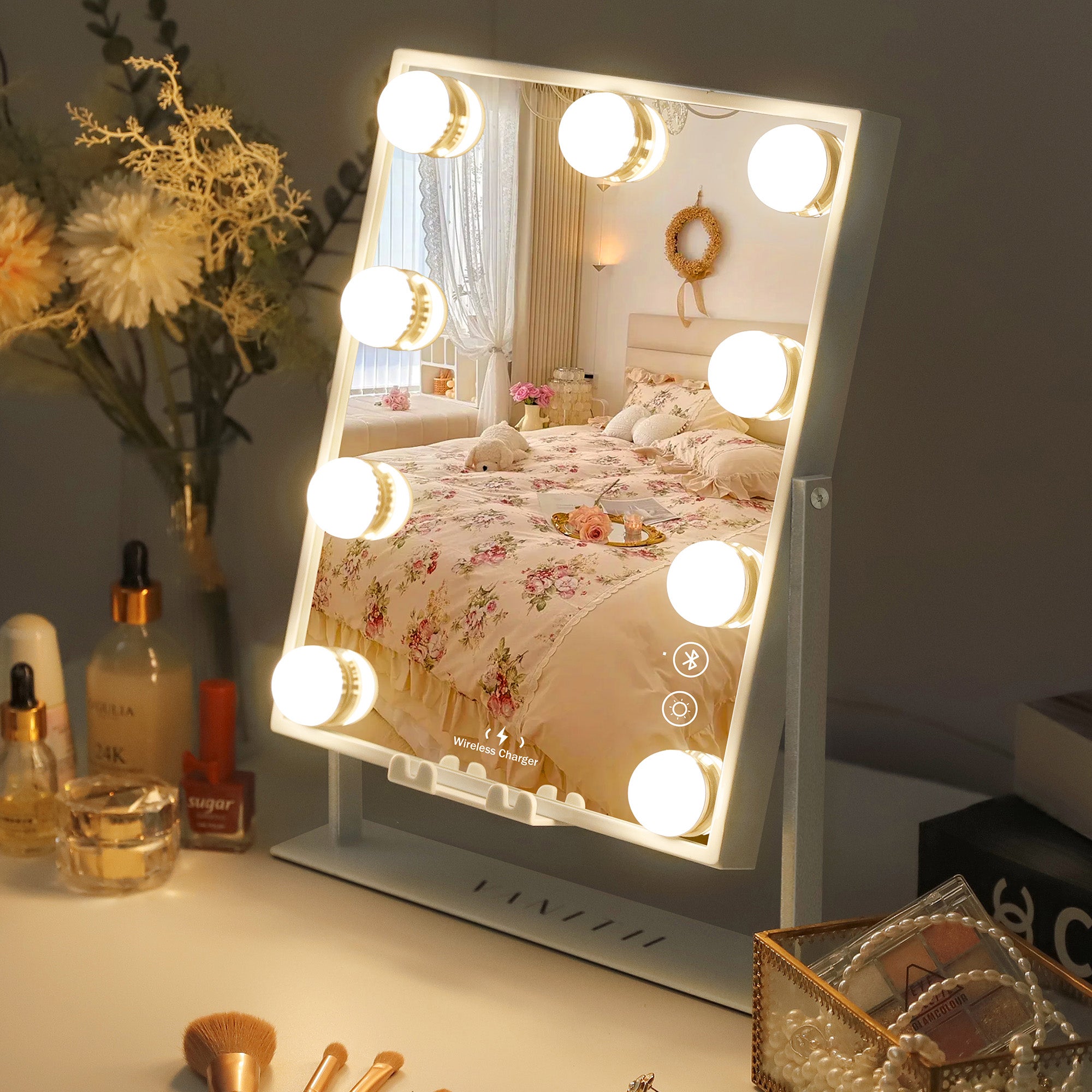 VANITII Fenair Hollywood Glow Vanity Mirror with 9 dimmable LED bulbs.