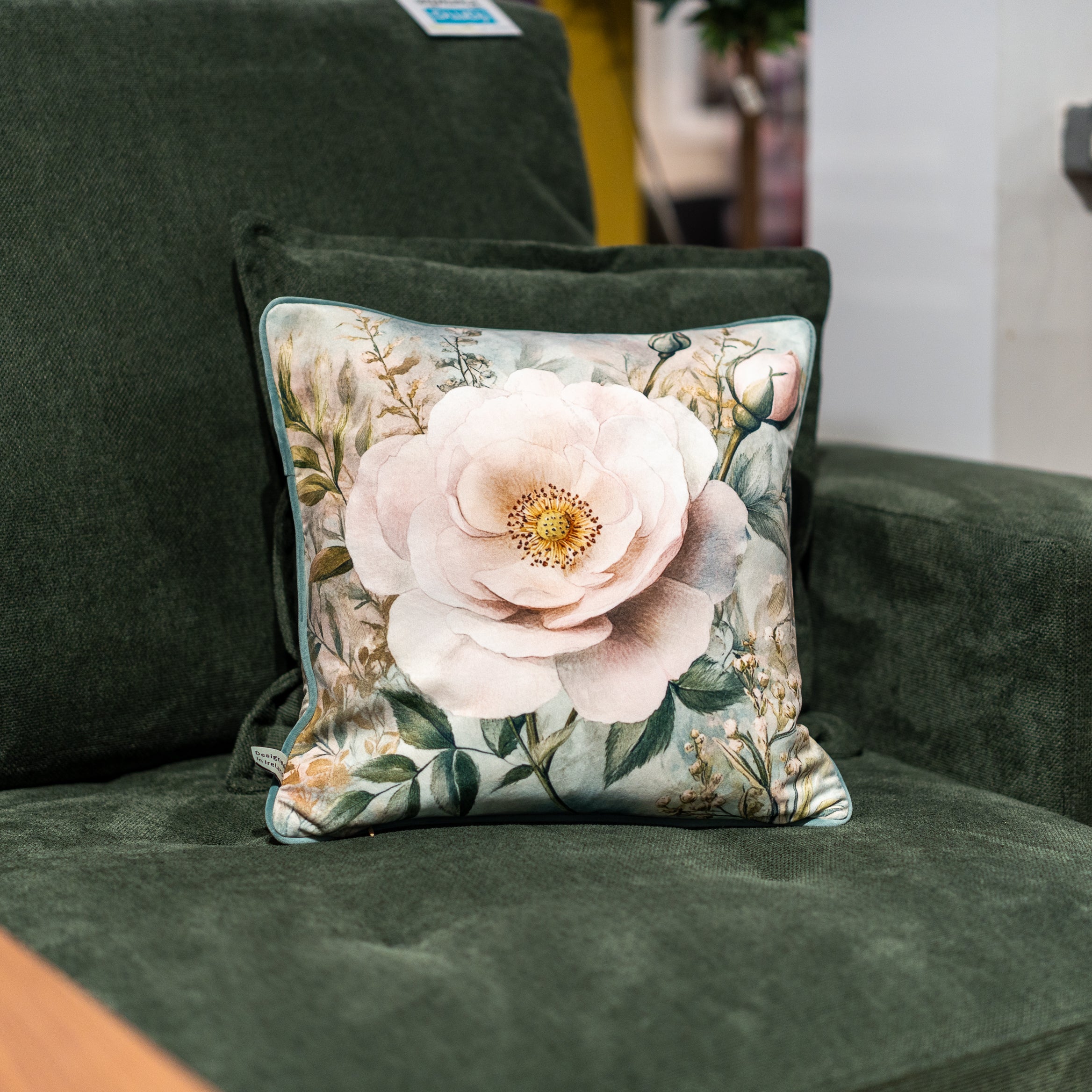Luxury Velvet Cushion – Soft & Stylish Home Decoration