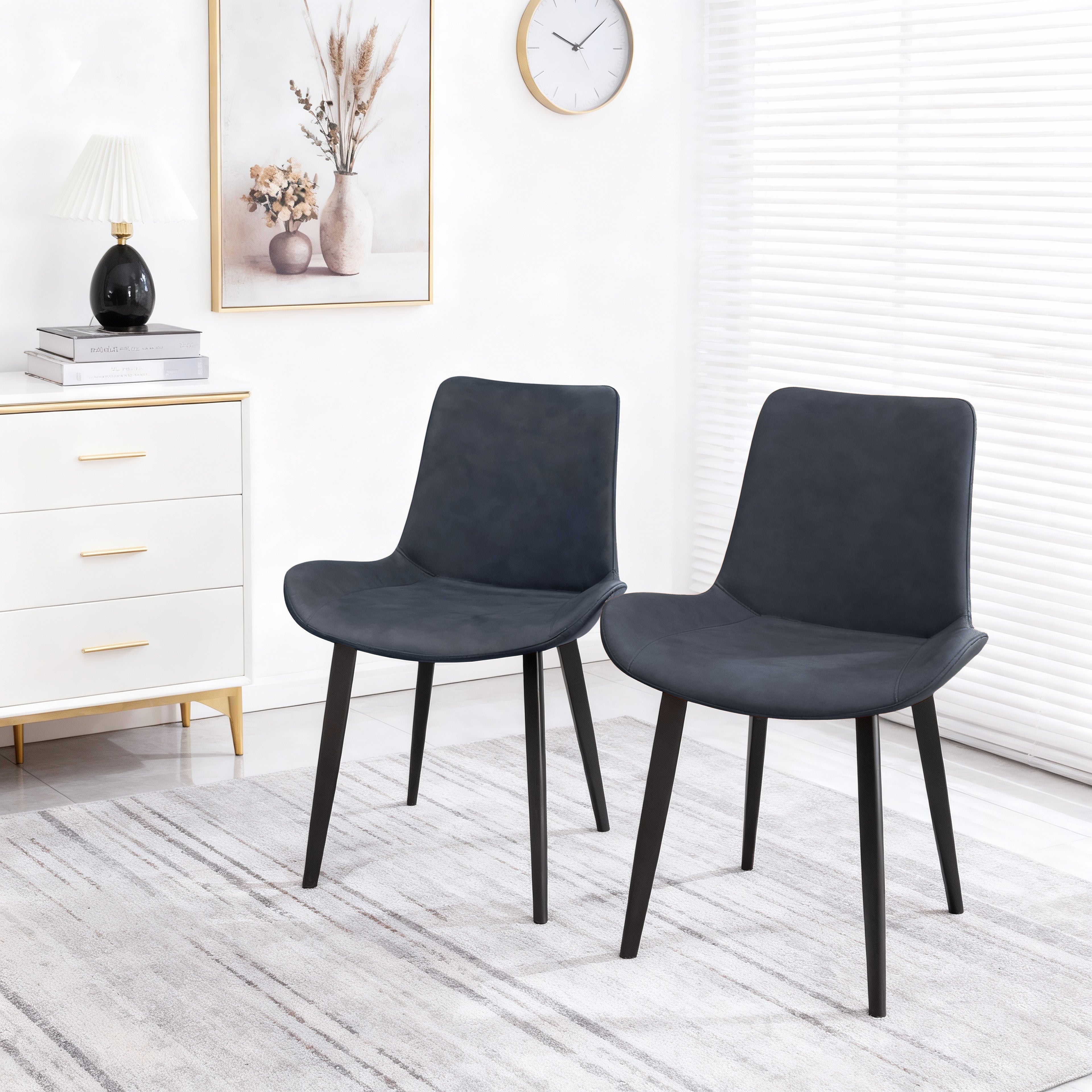 Iron with High-quality PU Black Powder Coated Legs Dining Chair (B0002-818)