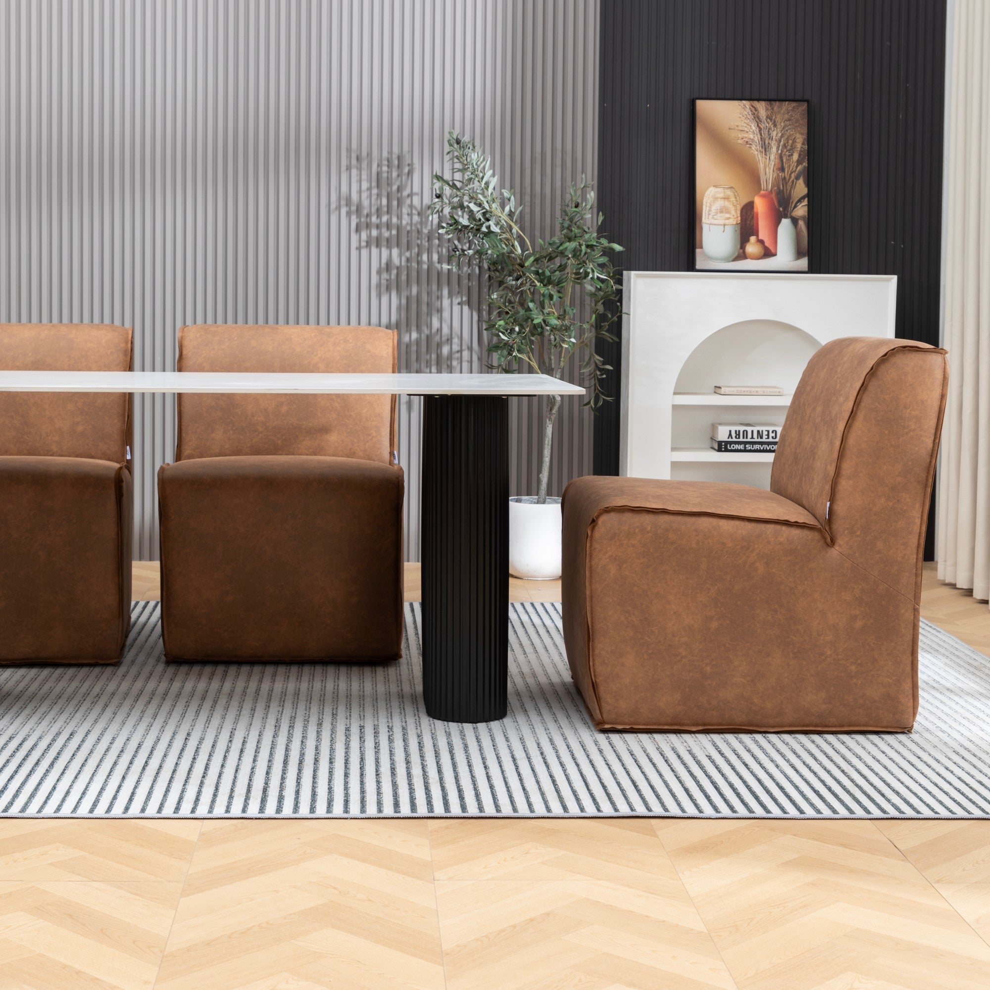 MOVABLE DINING CHAIRS