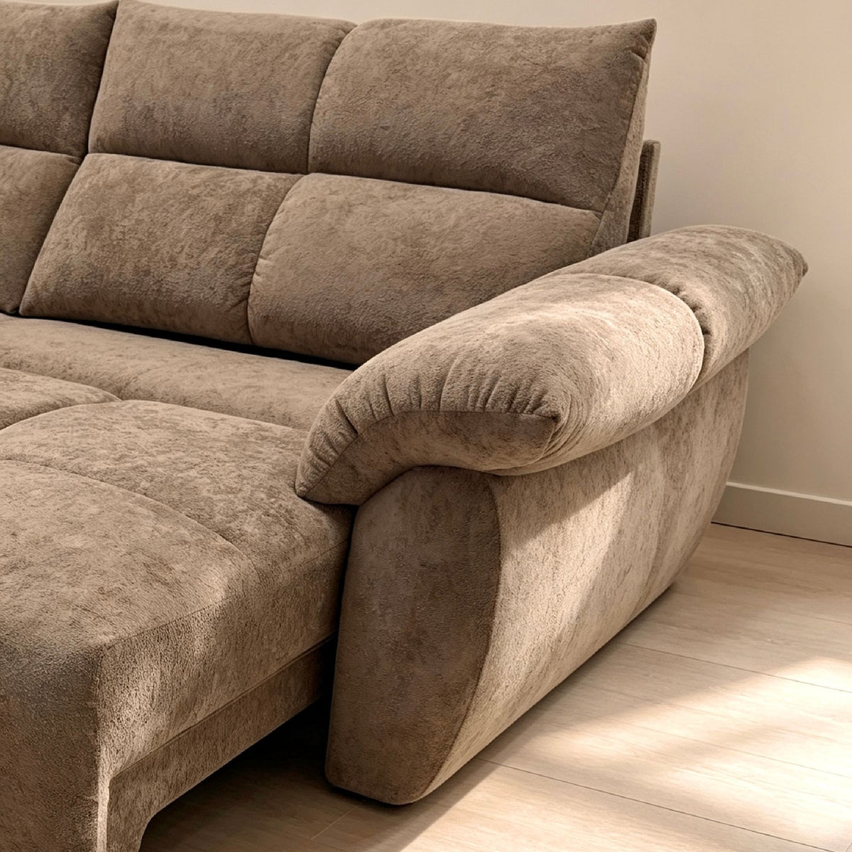 Zero-Wall Power Reclining Sofa