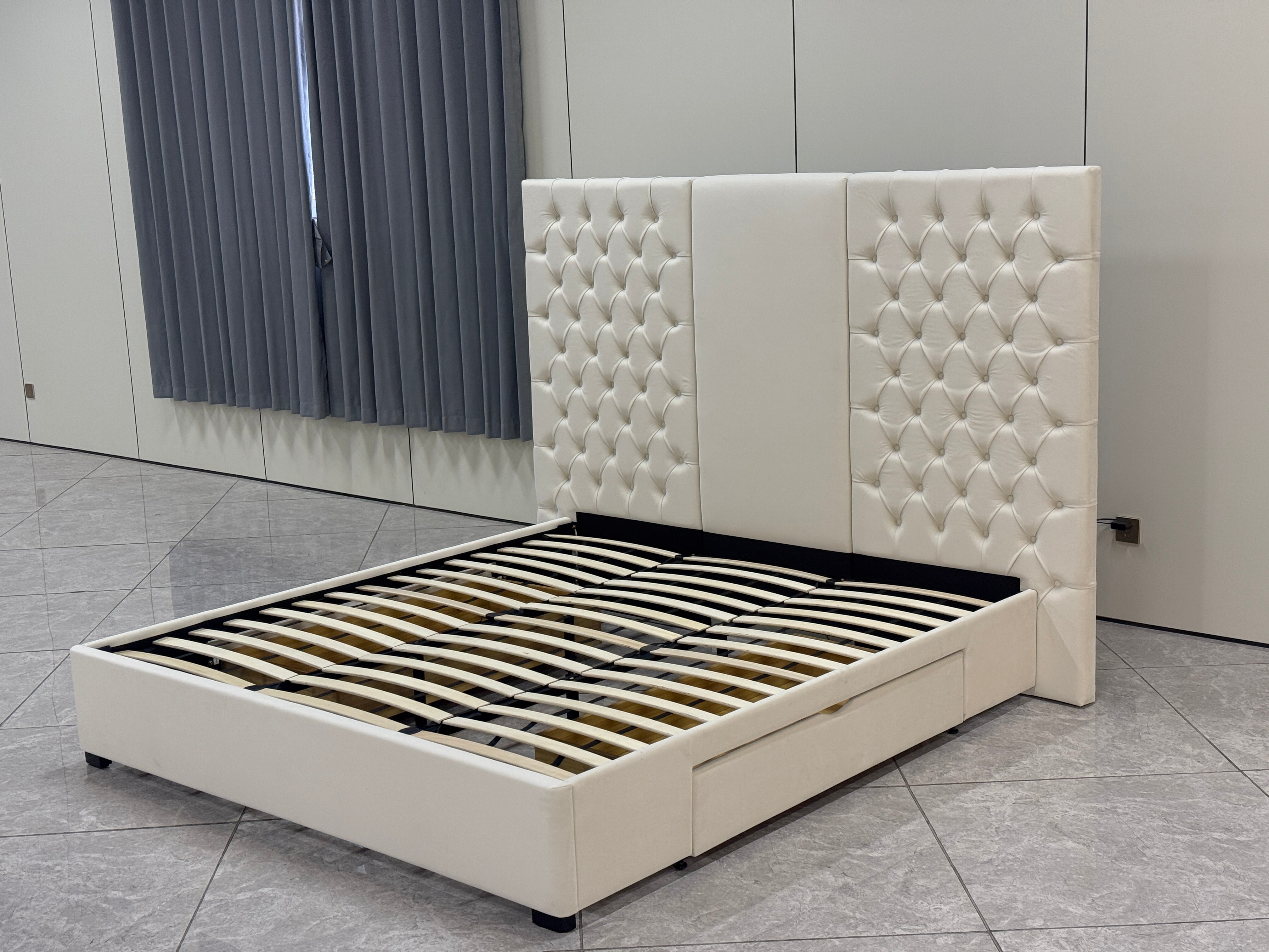 Luxury Pouch Storage Bed