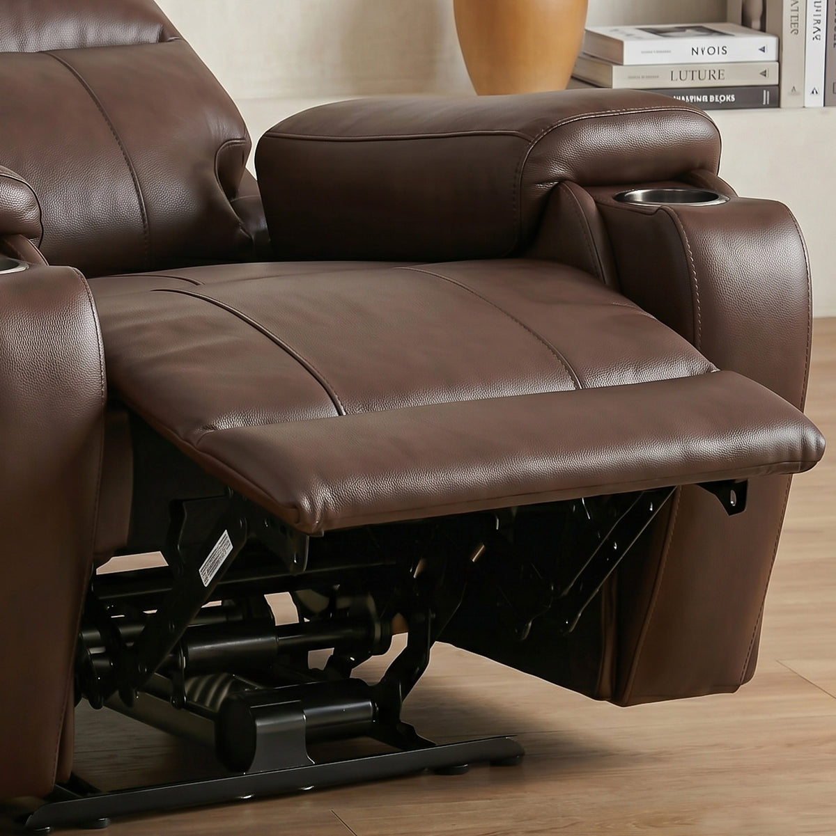 Adjustable footrest design-allows you to fully relieve tension and promote better blood flow.