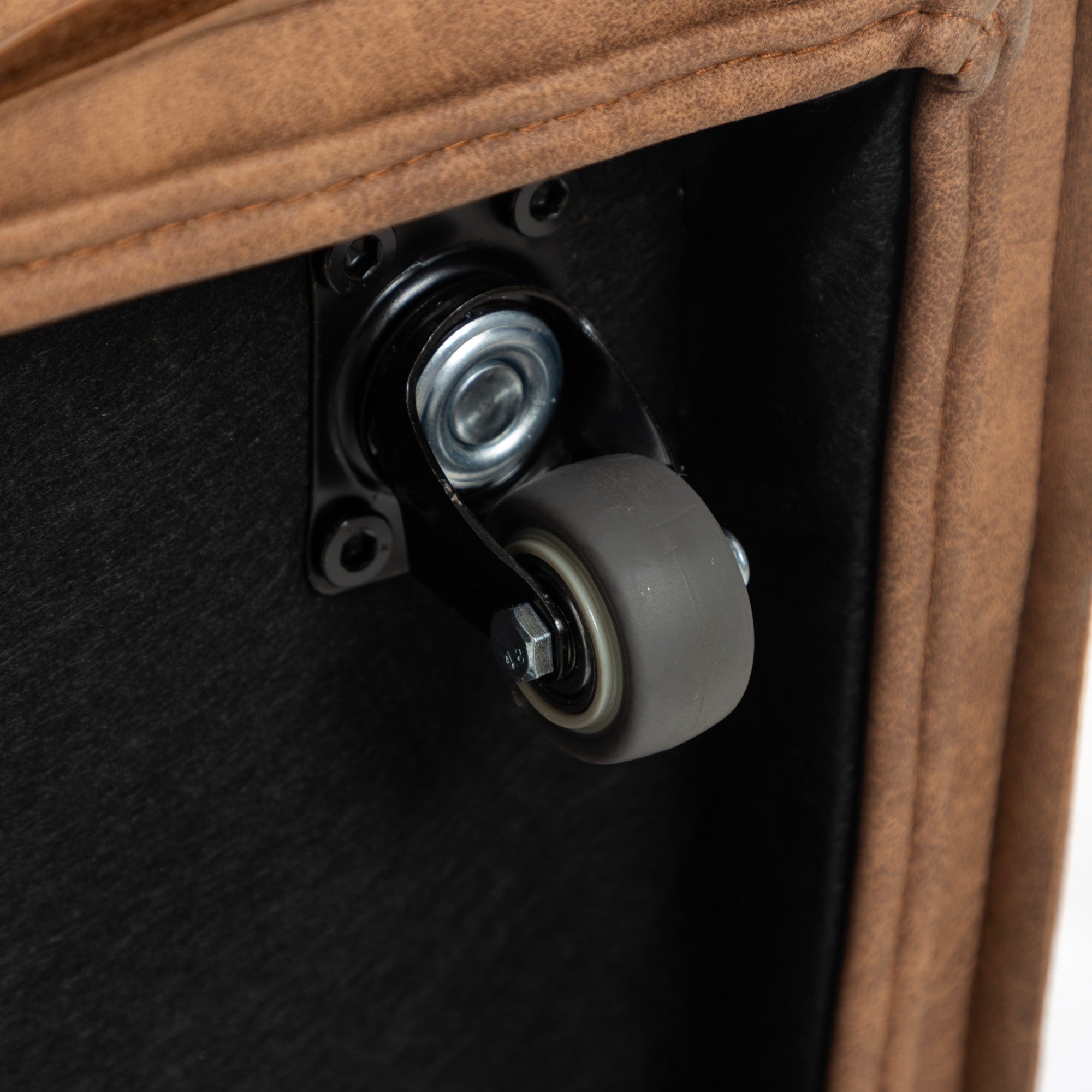 MOVABLE DINING CHAIRS