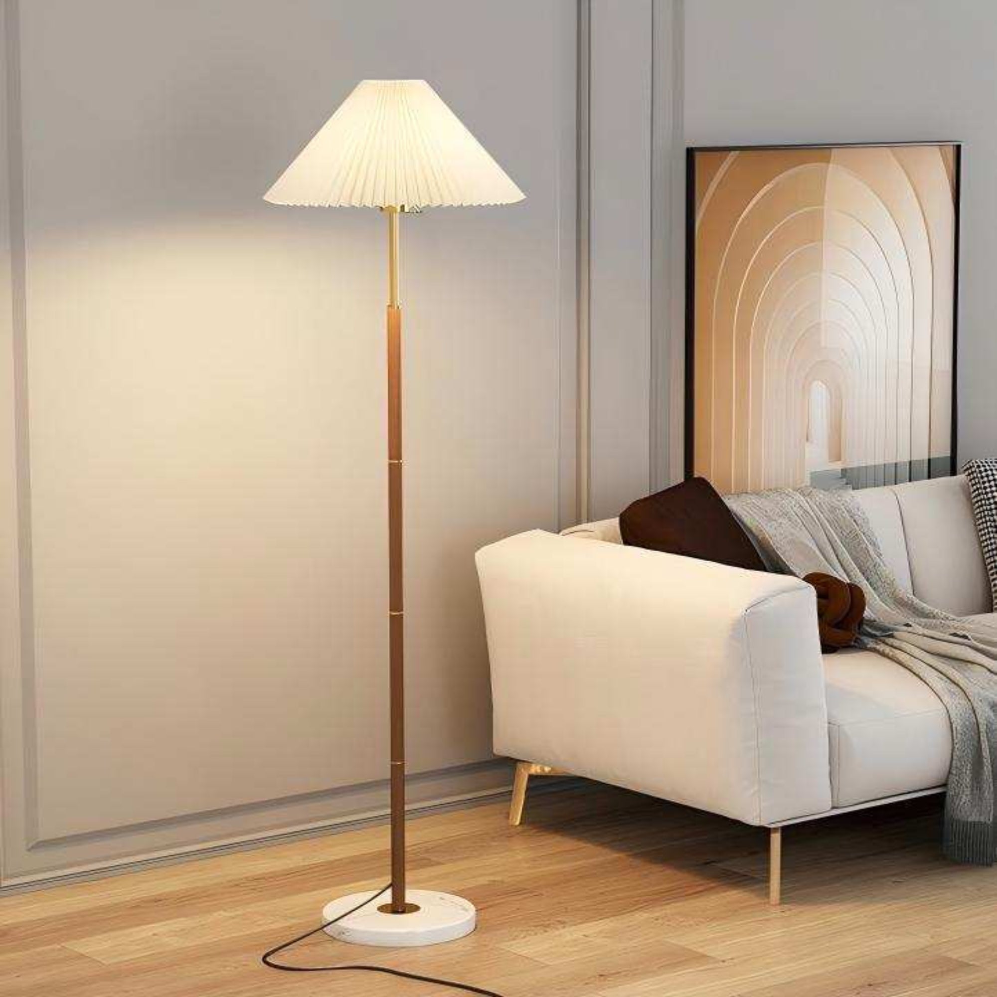Wood & Gold Pleated Floor Lamp – retro-chic standing light, fits modern or mid-century spaces.