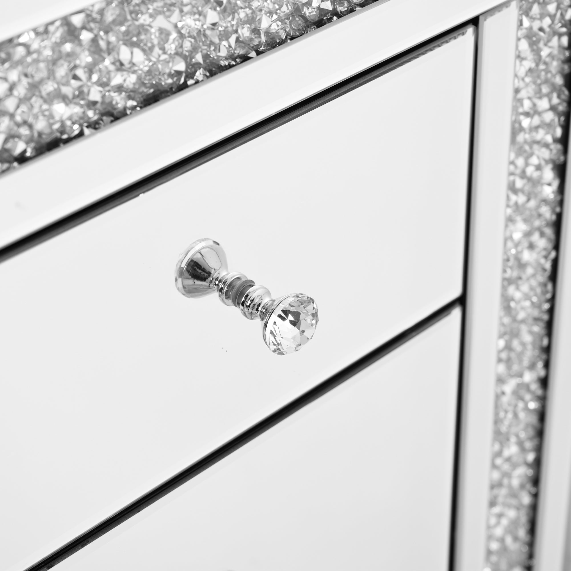 VANITII Crushed Diamonds LED Dressing Table