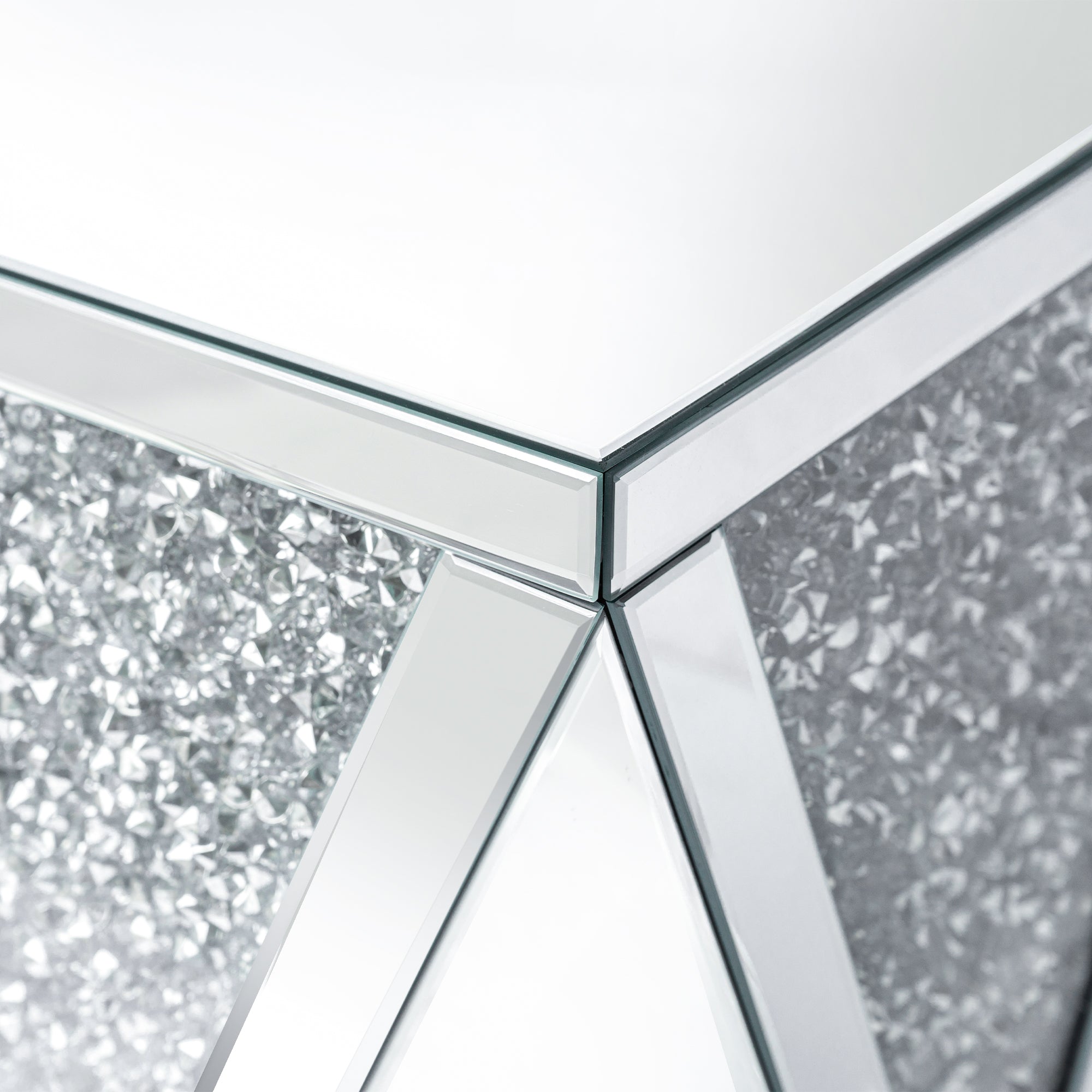 VANITII Crushed Diamond Side Table