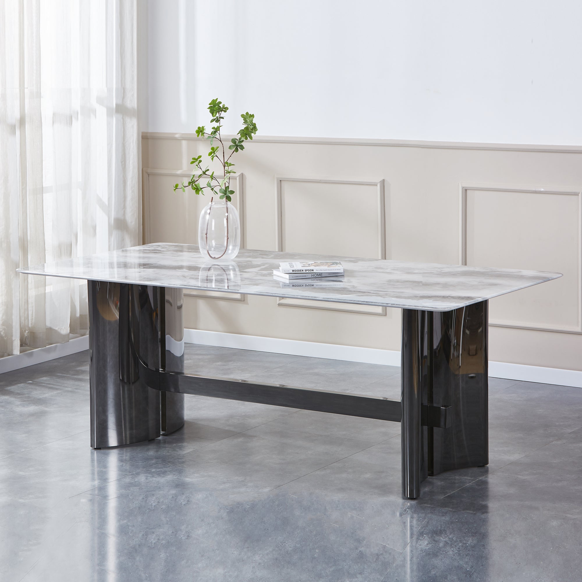 Luxe Dining Table