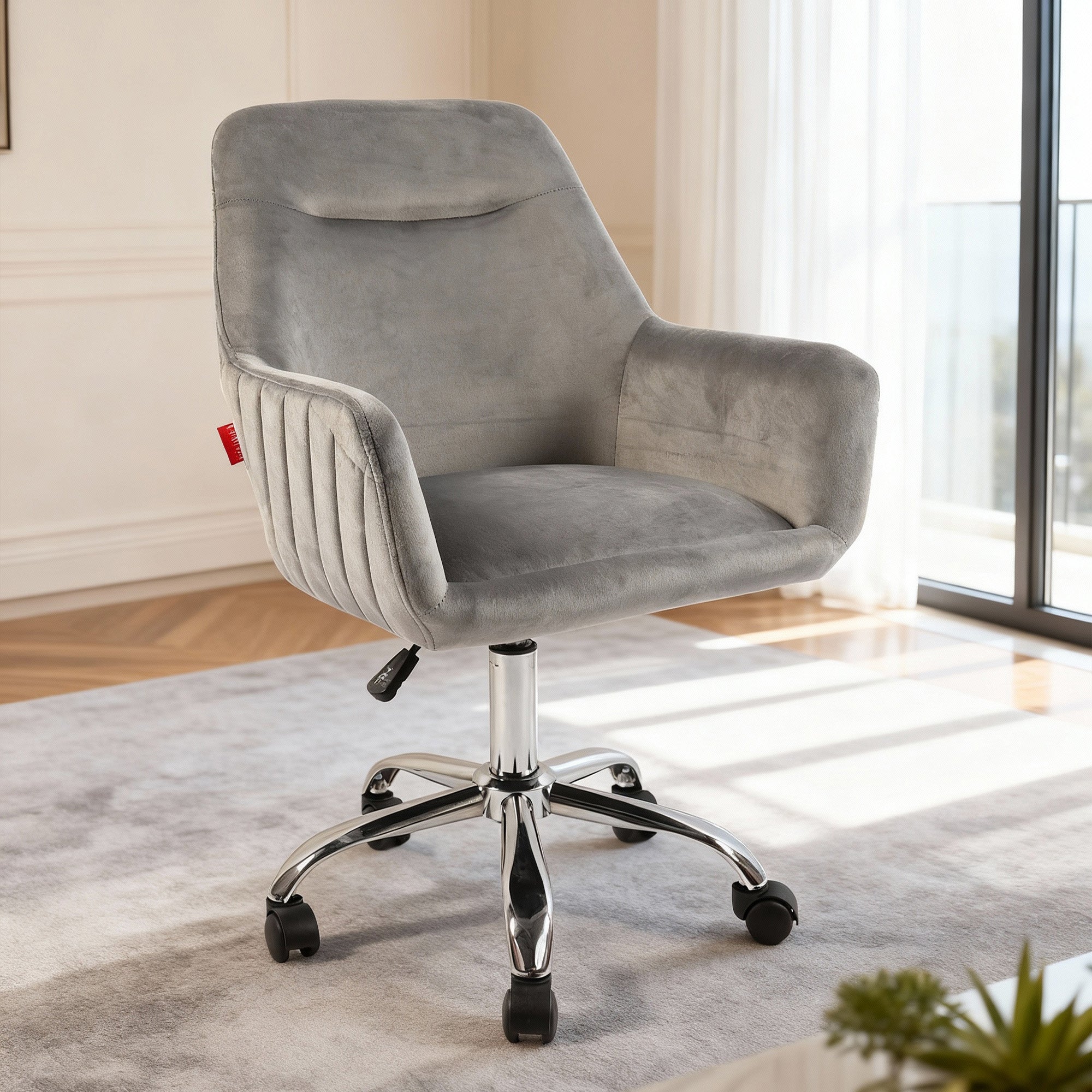 Daisy Swivel Chair: Adjustable Height and Comfort