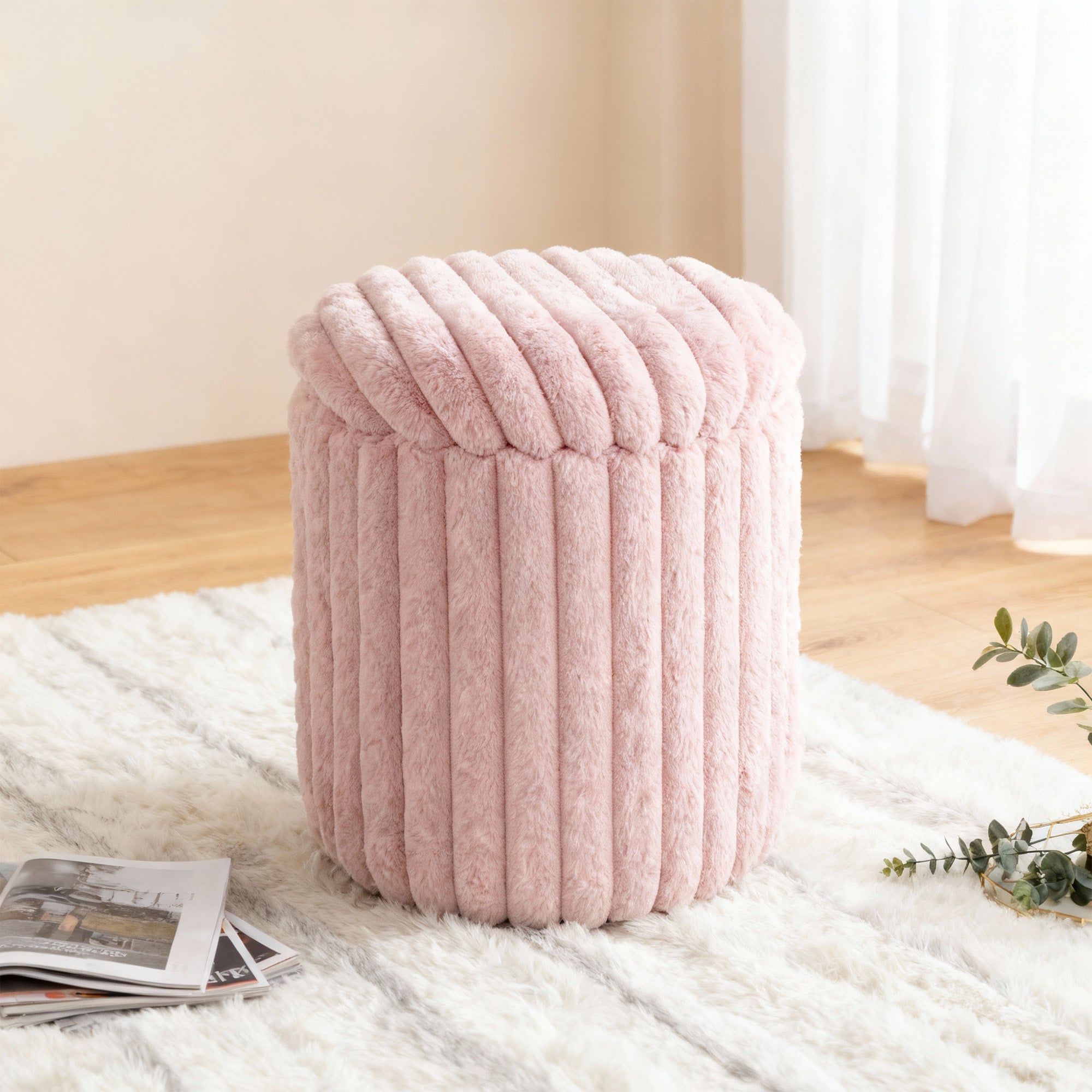 VANITII Rabbit Fur Storage Stool: Luxurious & Practical Seating