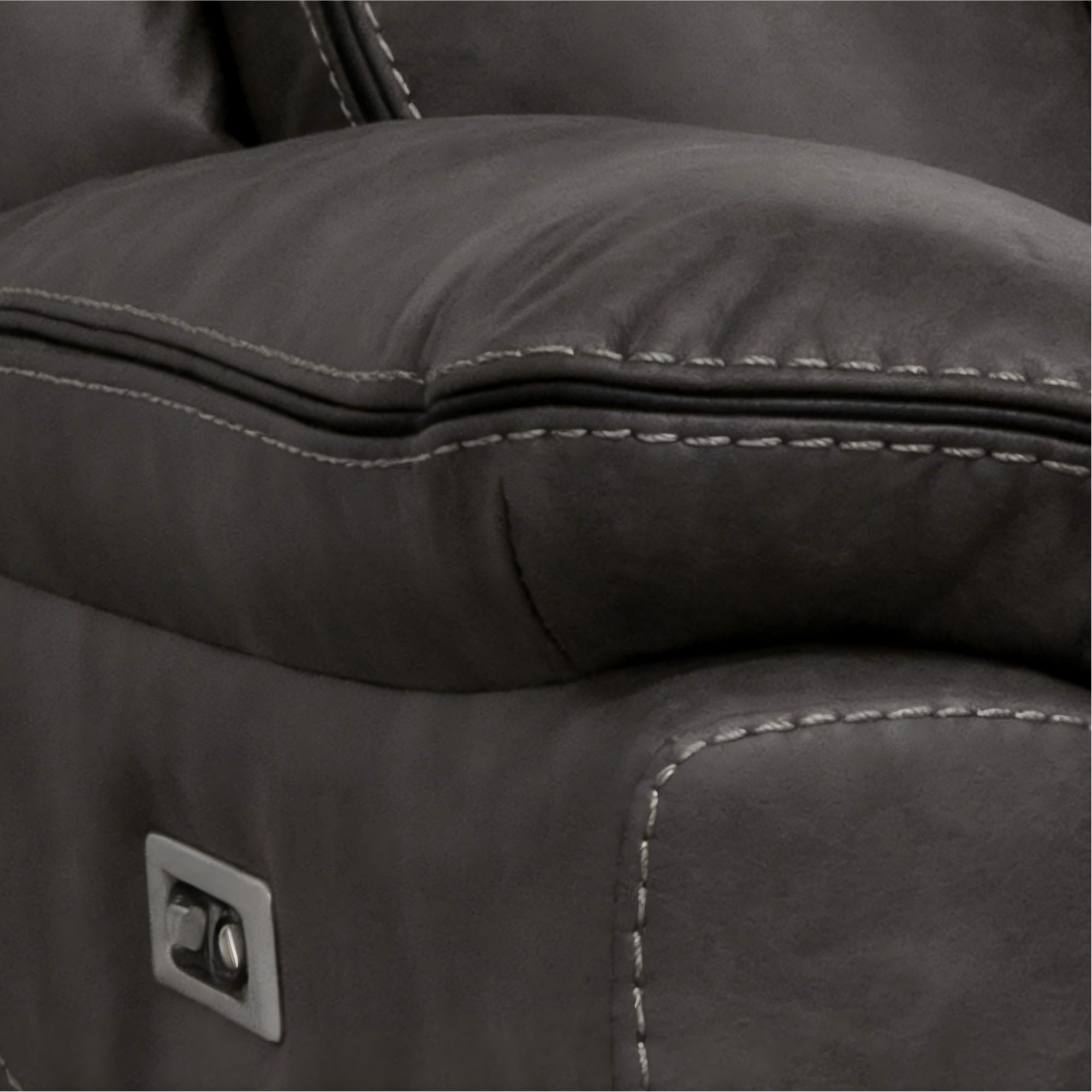 Canyon Classic American Power Reclining Sectional Sofa with Dual-Tone Upholstery