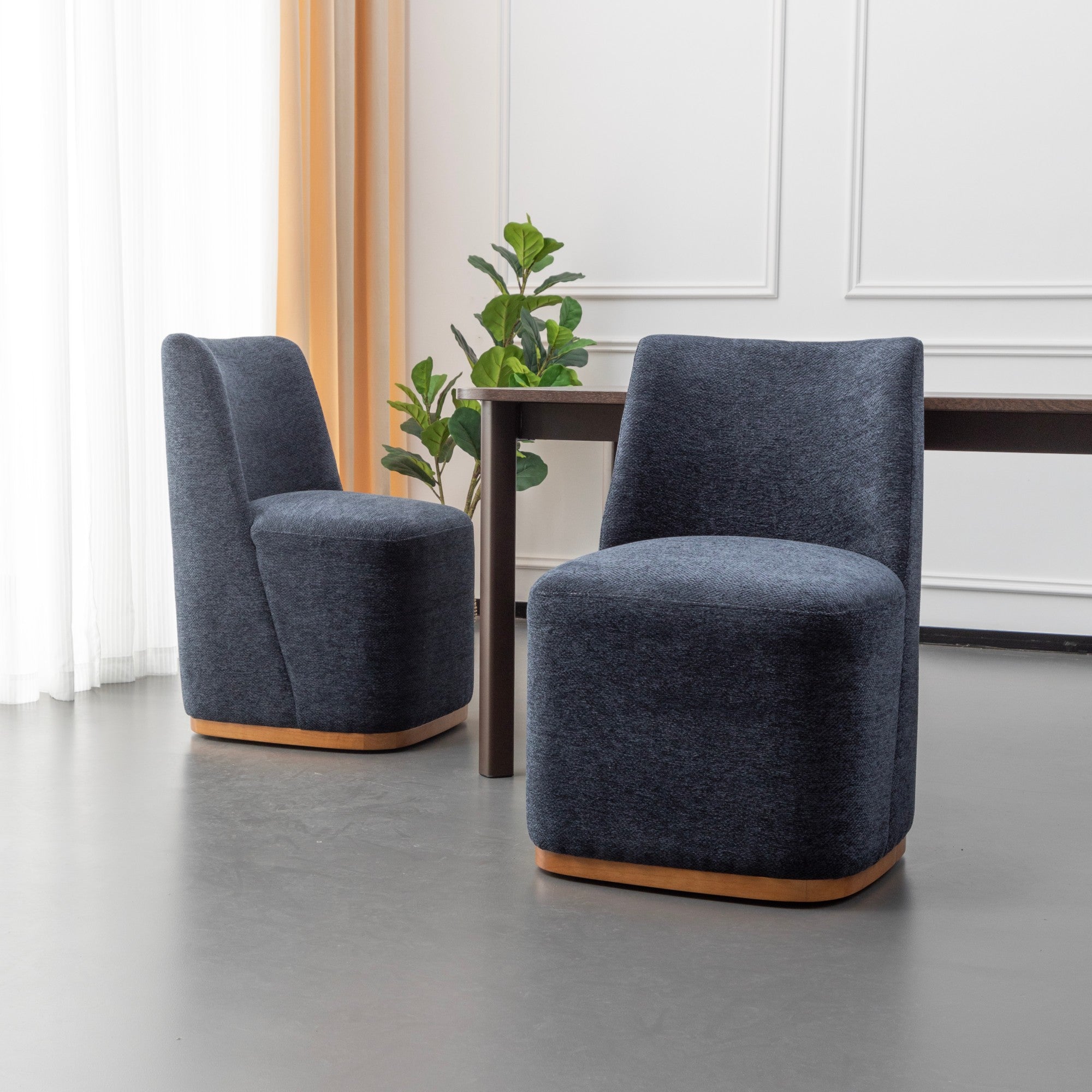 Rolling Dining Chair